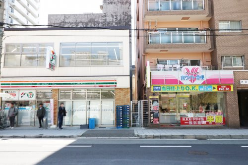 【コンビニエンスストア】セブンイレブン　大阪内久宝寺町4丁目店まで61ｍ
