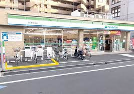 【コンビニエンスストア】ファミリーマート　第三葛西小前店まで457ｍ