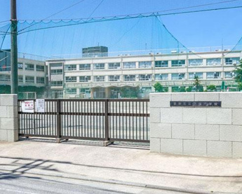【中学校】葛飾区立常盤中学校まで993ｍ