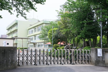 【小学校】厚木市立厚木小学校まで164ｍ