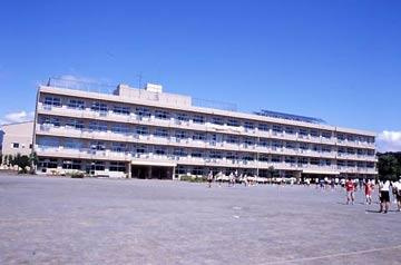 【小学校】秦野市立南が丘小学校まで1220ｍ