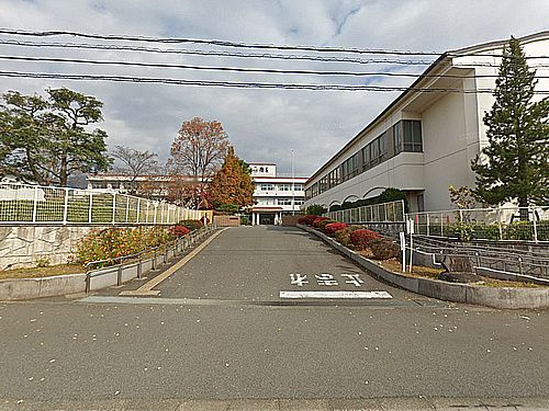 【中学校】秦野市立本町中学校まで3453ｍ