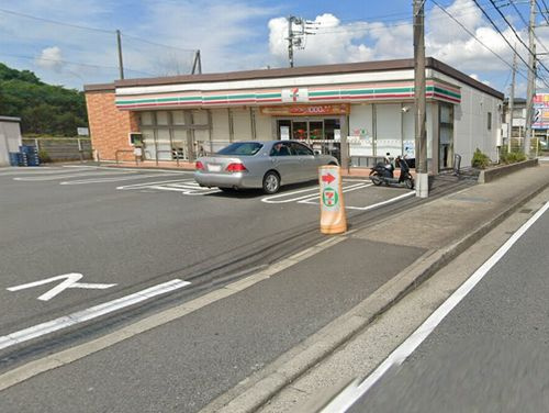 【コンビニエンスストア】セブンイレブン秦野金目川店まで757ｍ