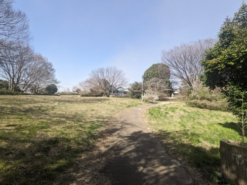 【公園】下里本邑遺跡公園まで740ｍ