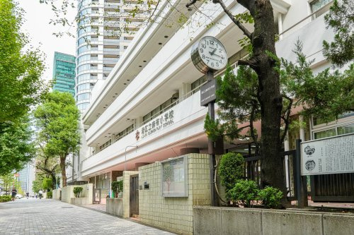 【小学校】港区立麻布小学校まで369ｍ