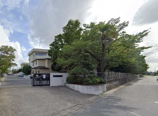 【小学校】越谷市立大間野小学校まで905ｍ