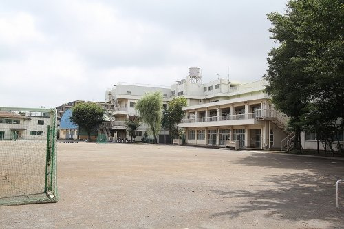 【小学校】西東京市立東小学校まで600ｍ