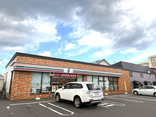 【コンビニエンスストア】セブンイレブン　苫小牧花園町3丁目店まで78ｍ