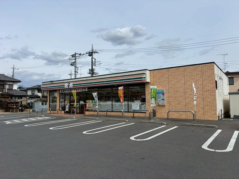 【コンビニエンスストア】セブンイレブン　小山東間々田店まで390ｍ
