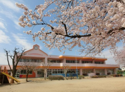 【幼稚園】幼保連携型認定こども園みよし幼稚園まで754ｍ