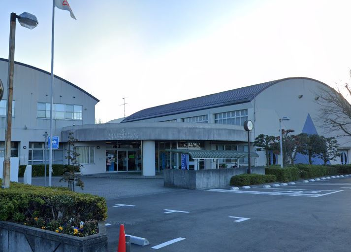 【市役所・区役所】依知北地区市民センターまで687ｍ