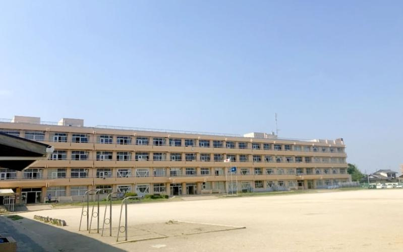 【小学校】浜田小学校まで1388ｍ