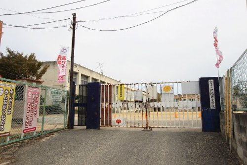 【小学校】和泉市立北池田小学校まで1200ｍ