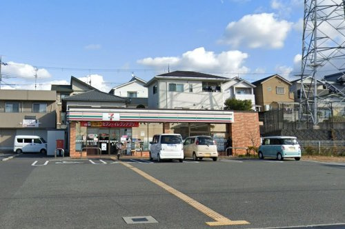 【コンビニエンスストア】セブンイレブン貝塚東山店まで360ｍ