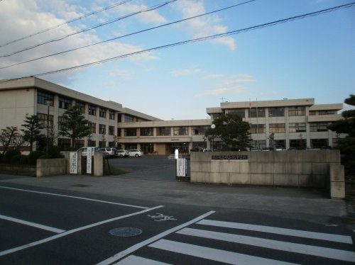 【中学校】守山市立守山北中学校まで1521ｍ