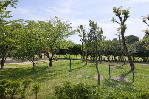 【公園】東山公園まで120ｍ