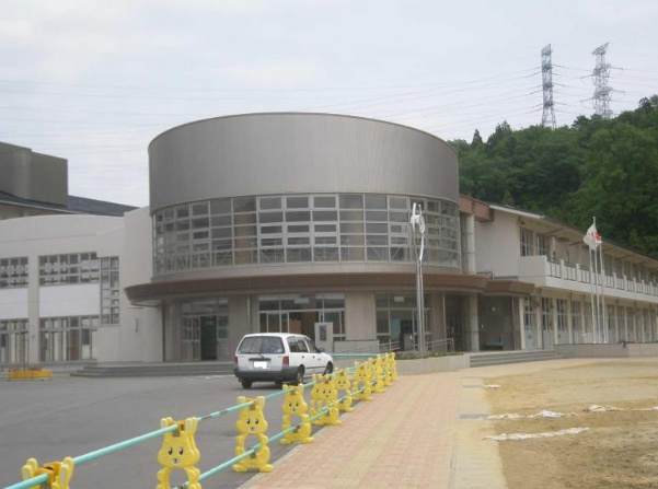 【小学校】植田小学校まで1040ｍ