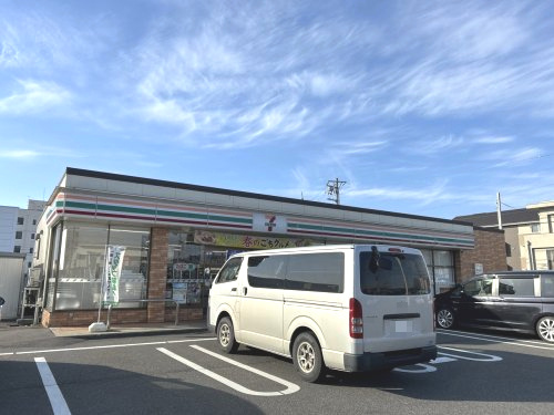 【コンビニエンスストア】セブンイレブン　福井板垣3丁目店まで544ｍ