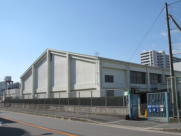 【中学校】高槻市立第四中学校まで1415ｍ