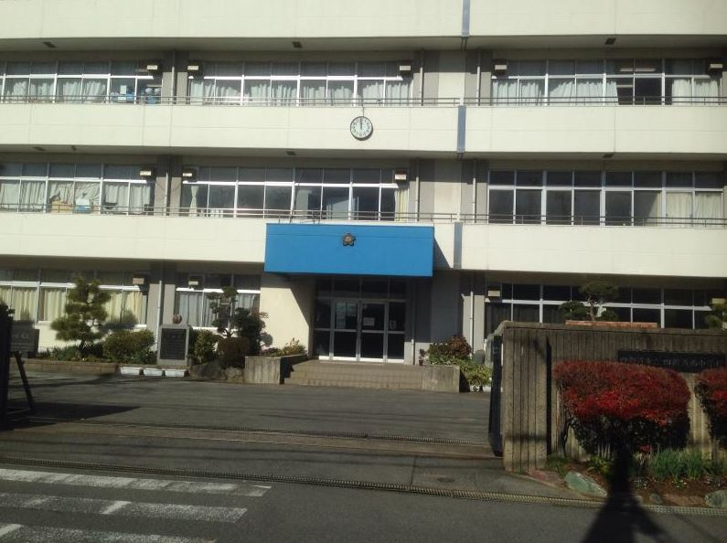 【中学校】四街道市立四街道西中学校まで1555ｍ
