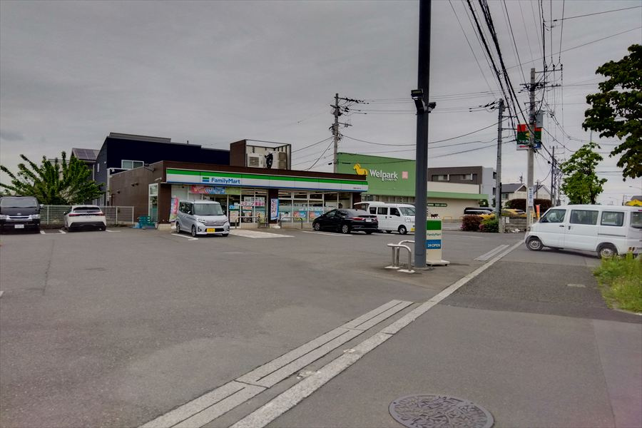 【コンビニエンスストア】ファミリーマート　清瀬中清戸店まで646ｍ