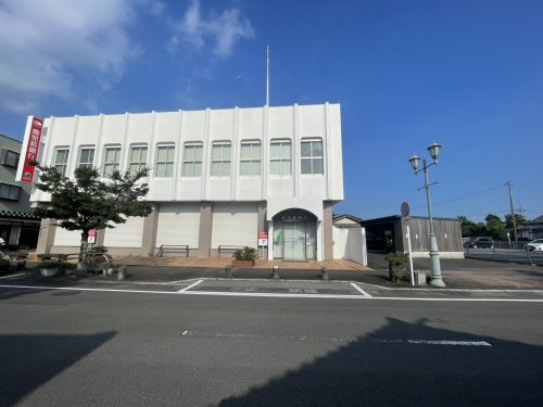 【銀行】鹿児島銀行加世田支店まで330ｍ