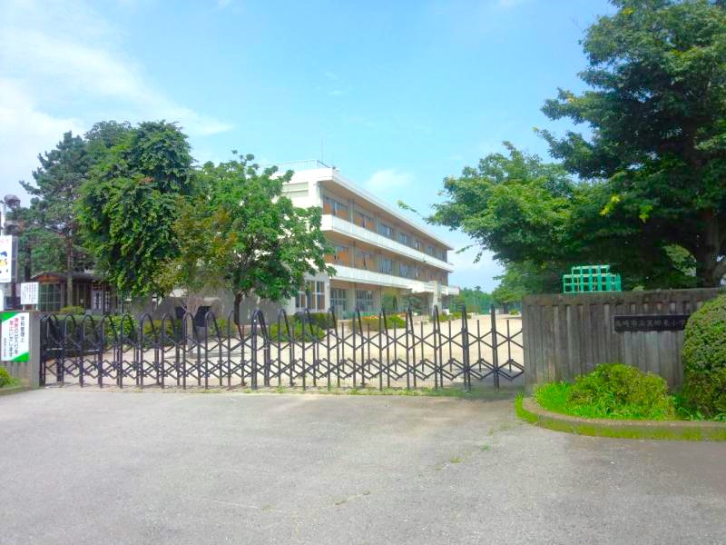【小学校】高崎市立箕郷東小学校 まで271ｍ