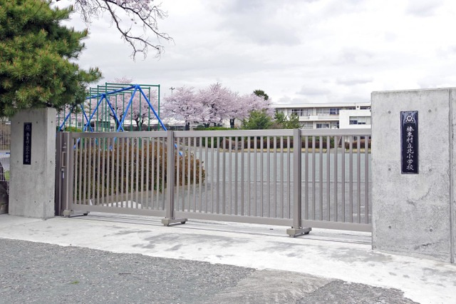 【小学校】榛東村立北小学校 まで544ｍ