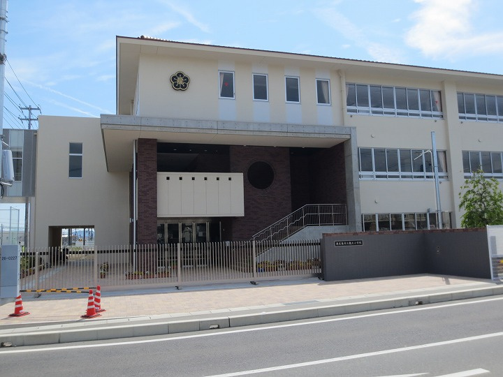 【小学校】龍王小学校まで325ｍ