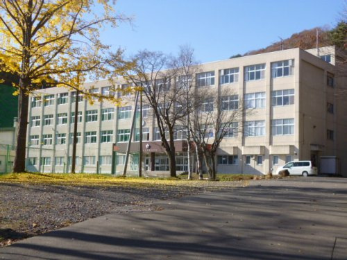 【中学校】西陵中学校まで2658ｍ