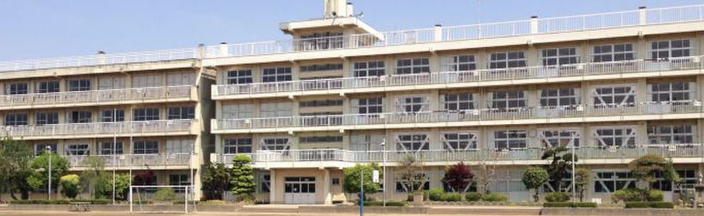 【小学校】山田小学校まで2413ｍ