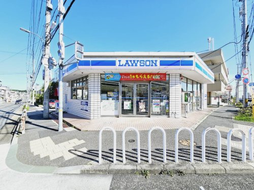 【コンビニエンスストア】ローソン白川台1丁目店まで631ｍ