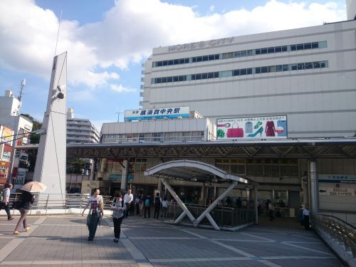 【駅】京急本線「横須賀中央」駅まで770ｍ