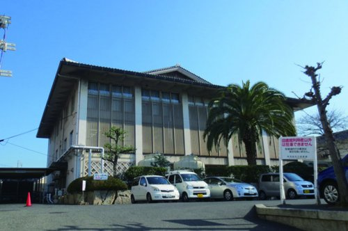 【図書館】岸和田市立図書館まで560ｍ