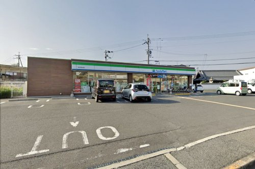 【コンビニエンスストア】ファミリーマート泉佐野長滝店まで1060ｍ