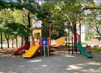 【公園】緑ケ丘公園まで150ｍ