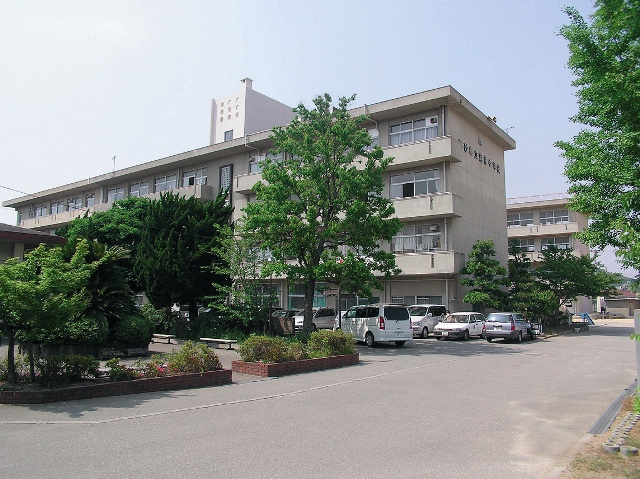 【中学校】荒井中学校まで1552ｍ