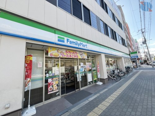 【コンビニエンスストア】ファミリーマート　鶴橋駅北店まで240ｍ