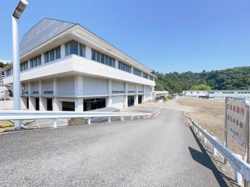 【中学校】富士宮市立芝川中学校まで1685ｍ