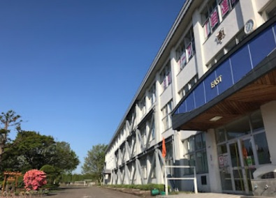 【中学校】恵庭市立恵庭中学校まで2400ｍ
