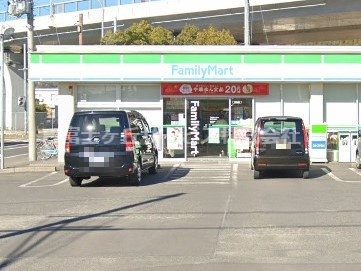【コンビニエンスストア】ファミリーマート　静岡川合店まで210ｍ