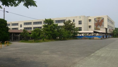 【中学校】志摩中学校まで3820ｍ