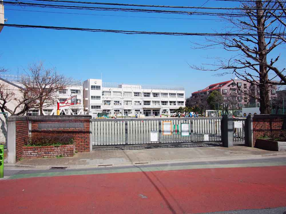 【小学校】世田谷区立玉堤小学校まで918ｍ