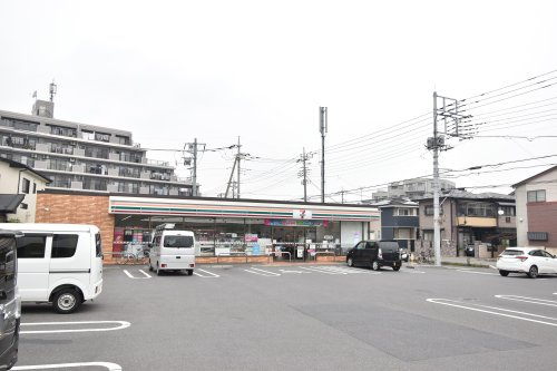 【コンビニエンスストア】セブンイレブン　春日部豊町2丁目店まで340ｍ