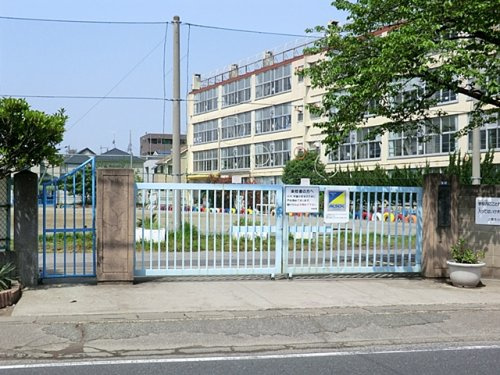 【小学校】川口市立上青木小学校まで992ｍ