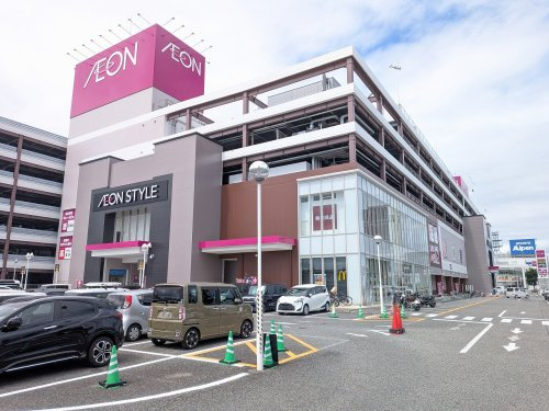 【ショッピングセンター】イオンセントラルスクエア静岡店まで751ｍ
