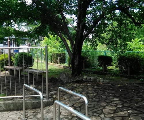 【公園】石川鶴巻東公園まで602ｍ