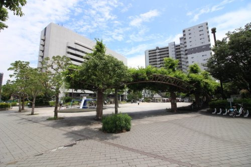 【公園】市役所前公園まで126ｍ