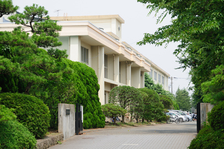 【中学校】平塚市立江陽中学校まで756ｍ