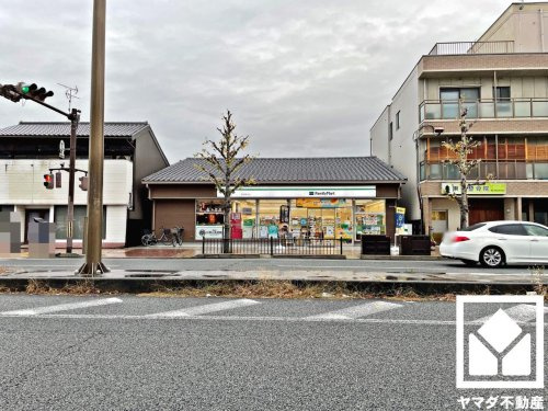 【コンビニエンスストア】ファミリーマート　京都東寺店まで108ｍ